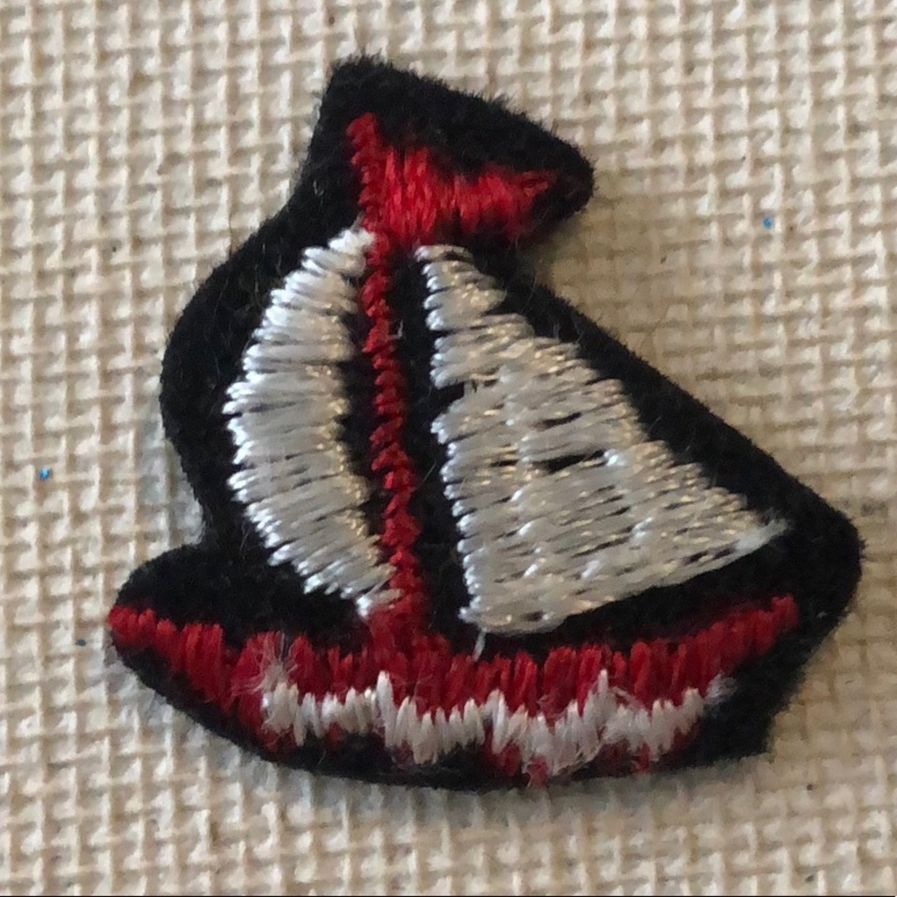 10/$10 - Vintage Sailboat ⛵️ Patch